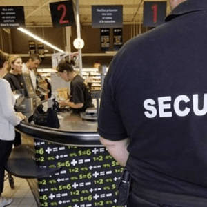 Agent arrière caisse